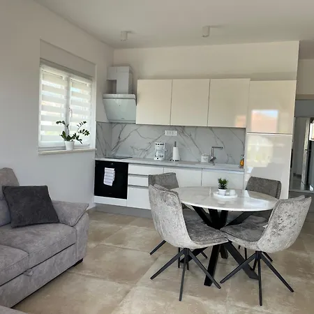 Sobin 1 Apartman Kastela